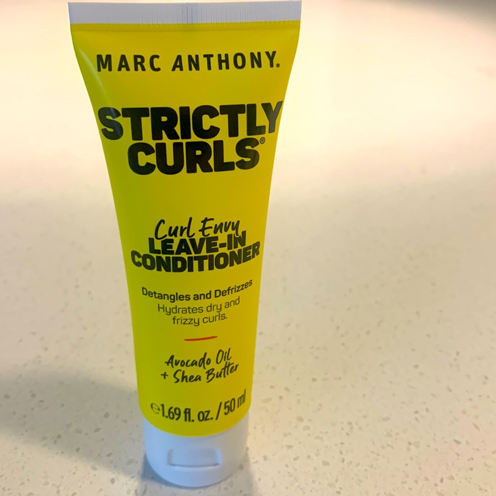 💄BUNDLE option | Marc Anthony Strictly Curls Curl Envy leave-in conditioner